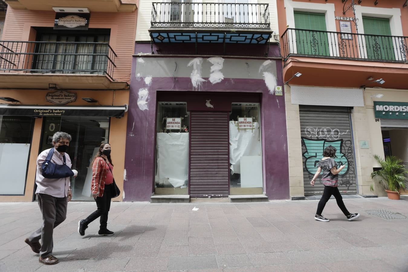 Caen los precios del alquiler en los locales comerciales del Centro de Sevilla