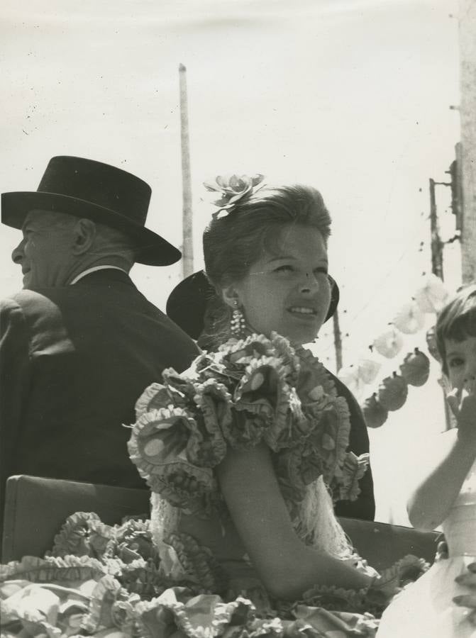 Beatriz Lodge en la Feria de Abril de Sevilla de 1960