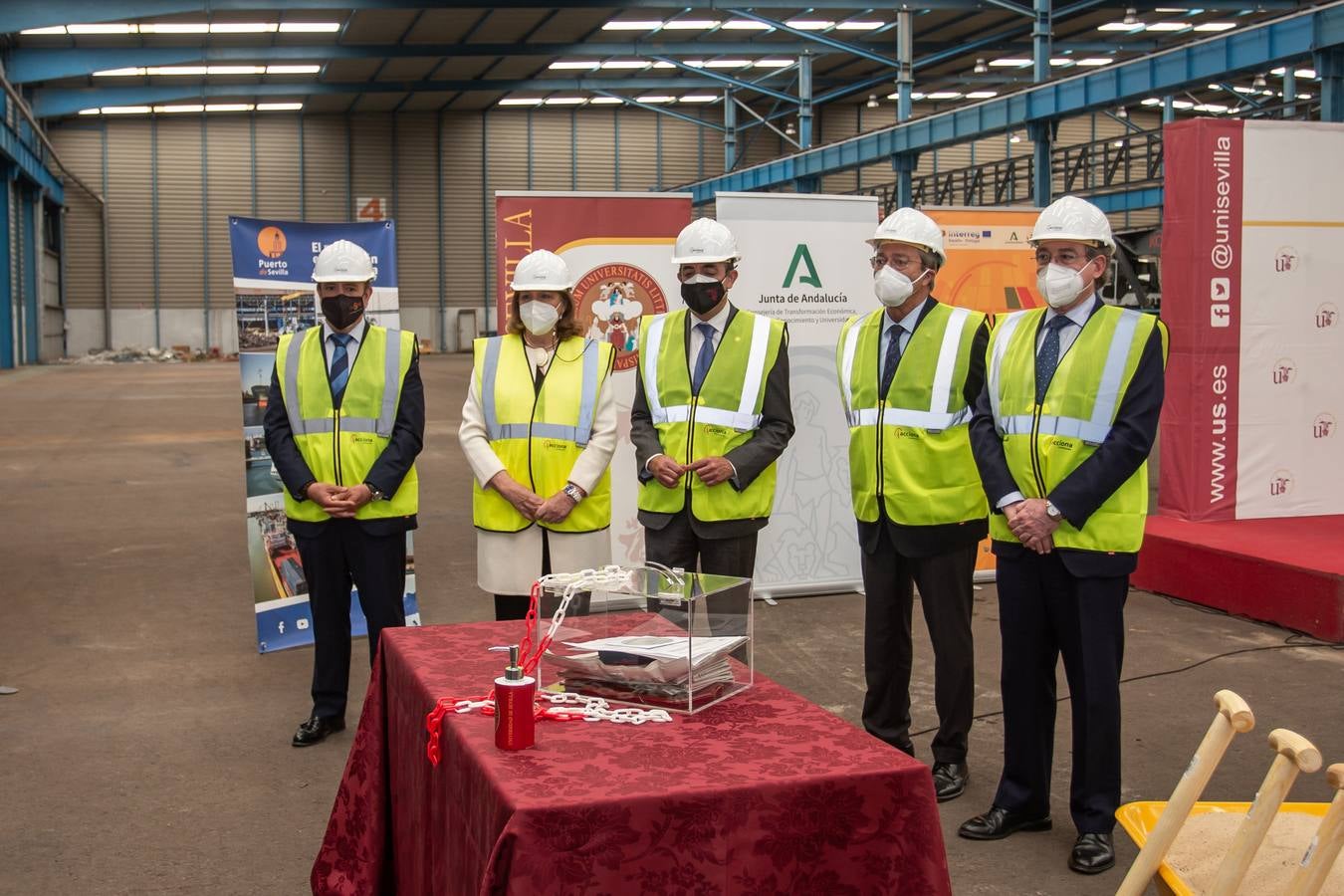 Primera piedra del centro de innovación del Puerto de Sevilla