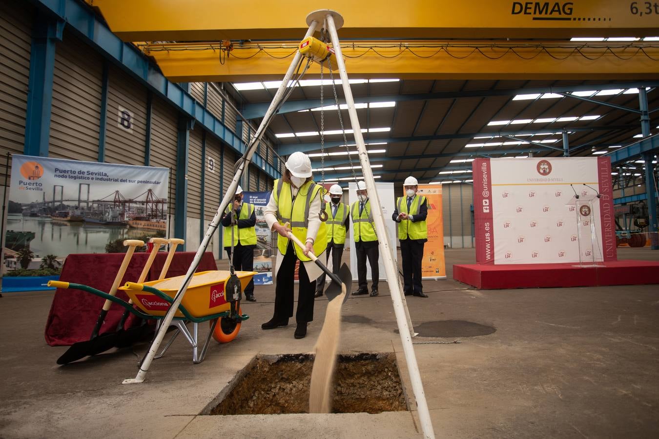 Primera piedra del centro de innovación del Puerto de Sevilla