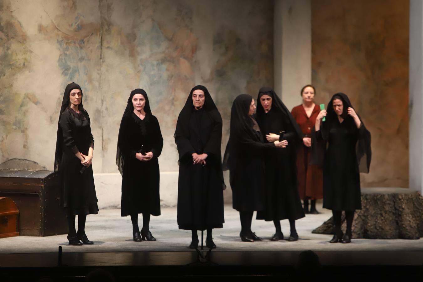 Bernarda Alba en el Gran Teatro de Córdoba, en imágenes