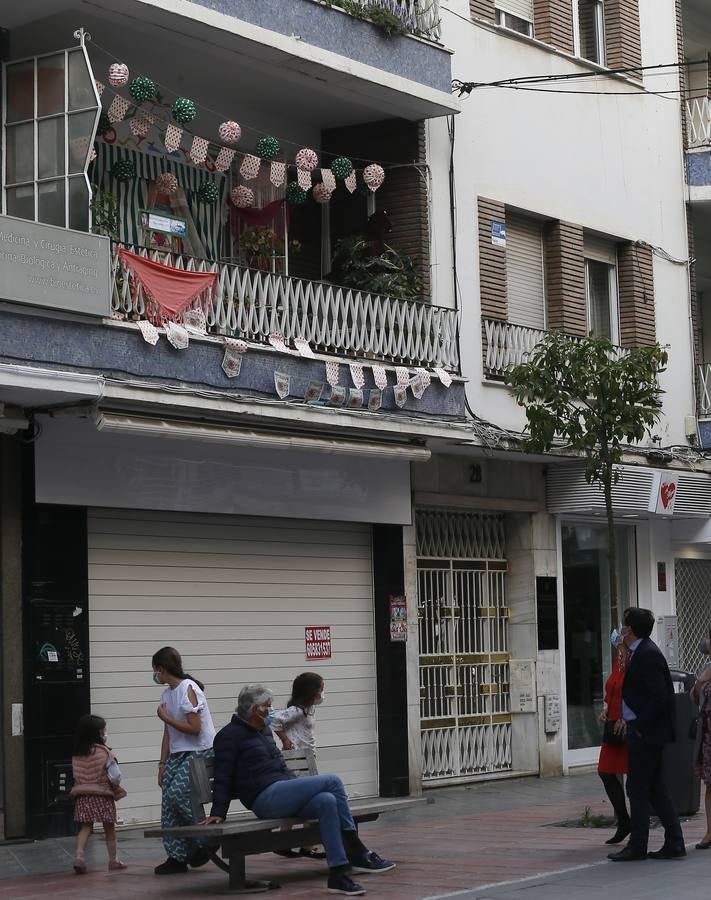 Balcones decorados por la ciudad