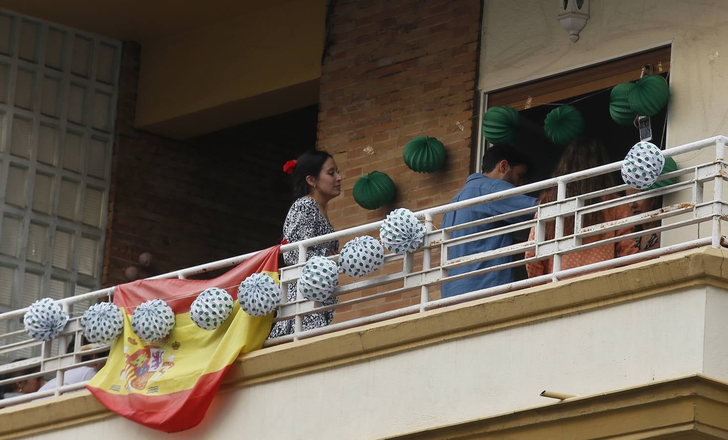 Balcones decorados por la ciudad