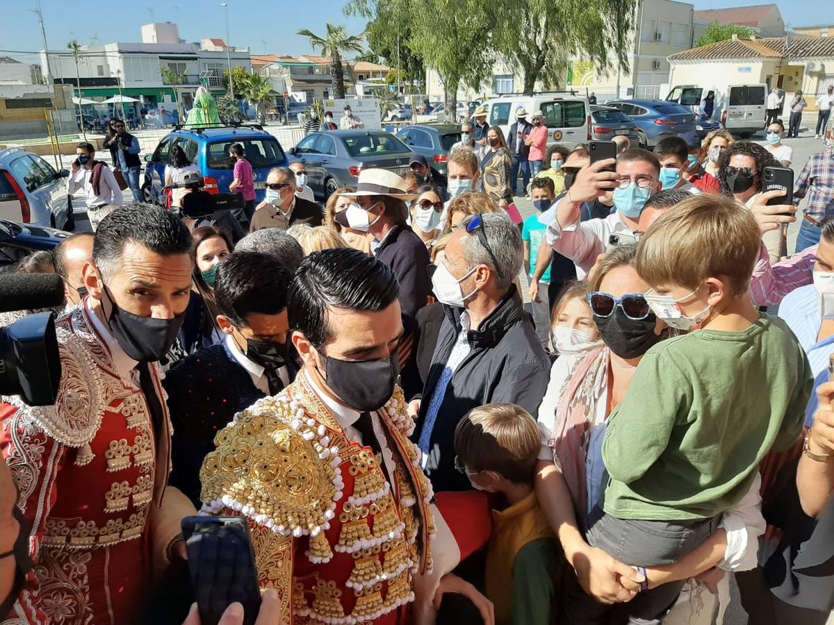 Fotos: Toros en Sanlúcar para Ponce, El Cordobés y De Justo