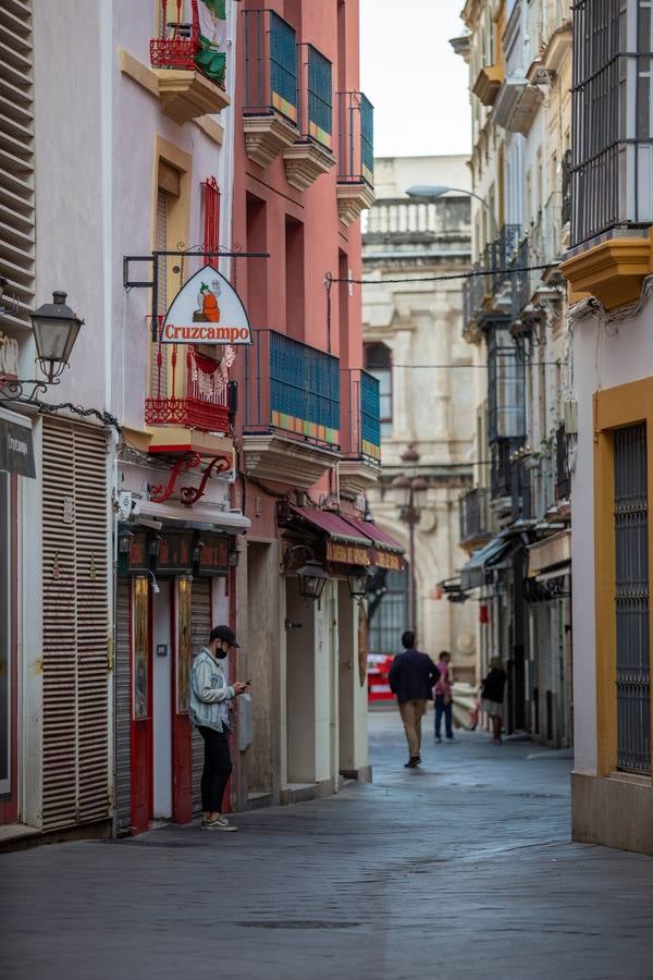 Cierre de bares a las 20 horas en Sevilla