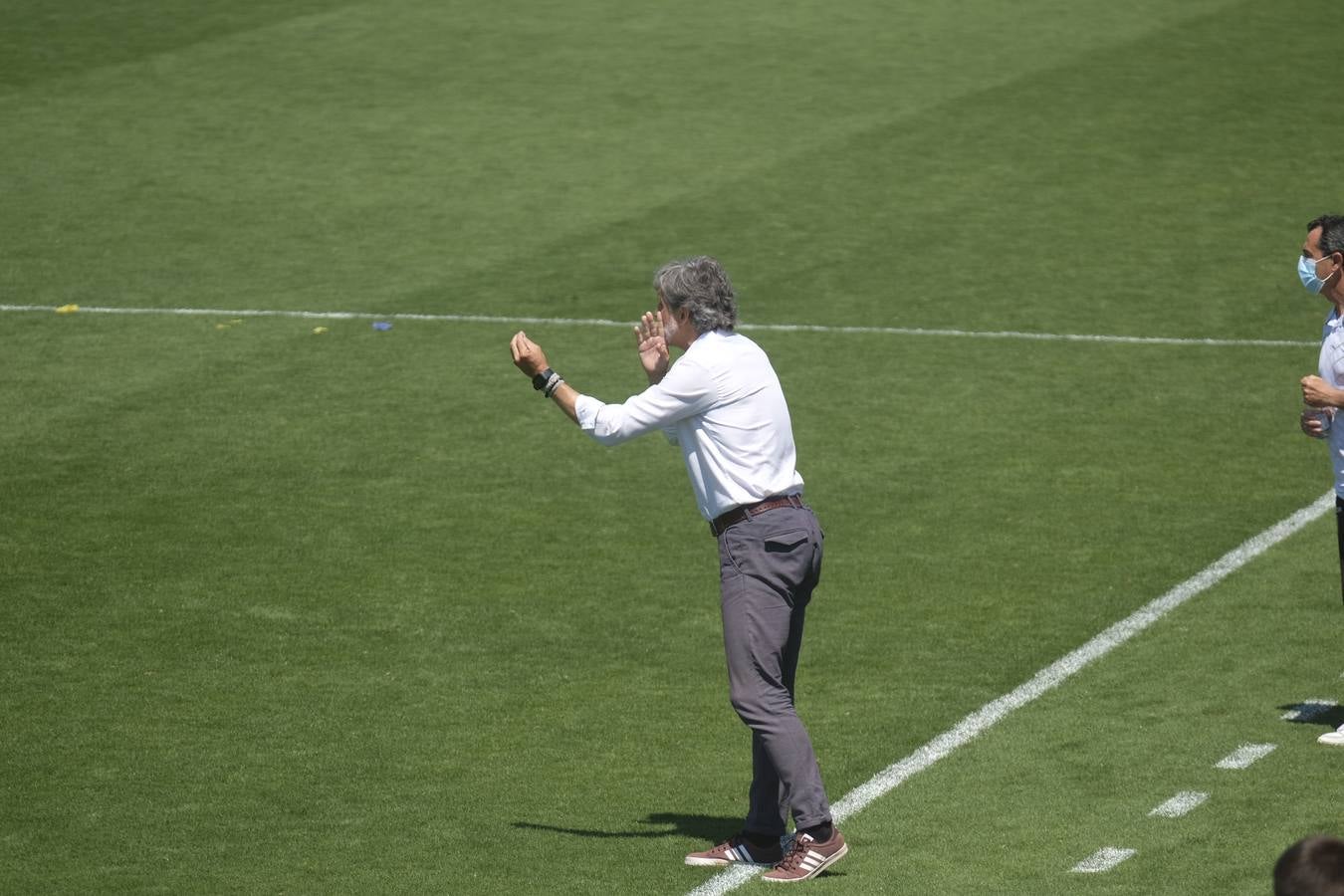 Las lágrimas de algunos jugadores del Córdoba CF tras caer ante el Cádiz B, en imágenes