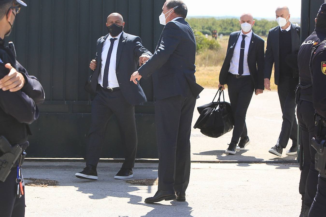 En vídeo el recibimiento al equipo de Zidane en el aeropuerto de Jerez