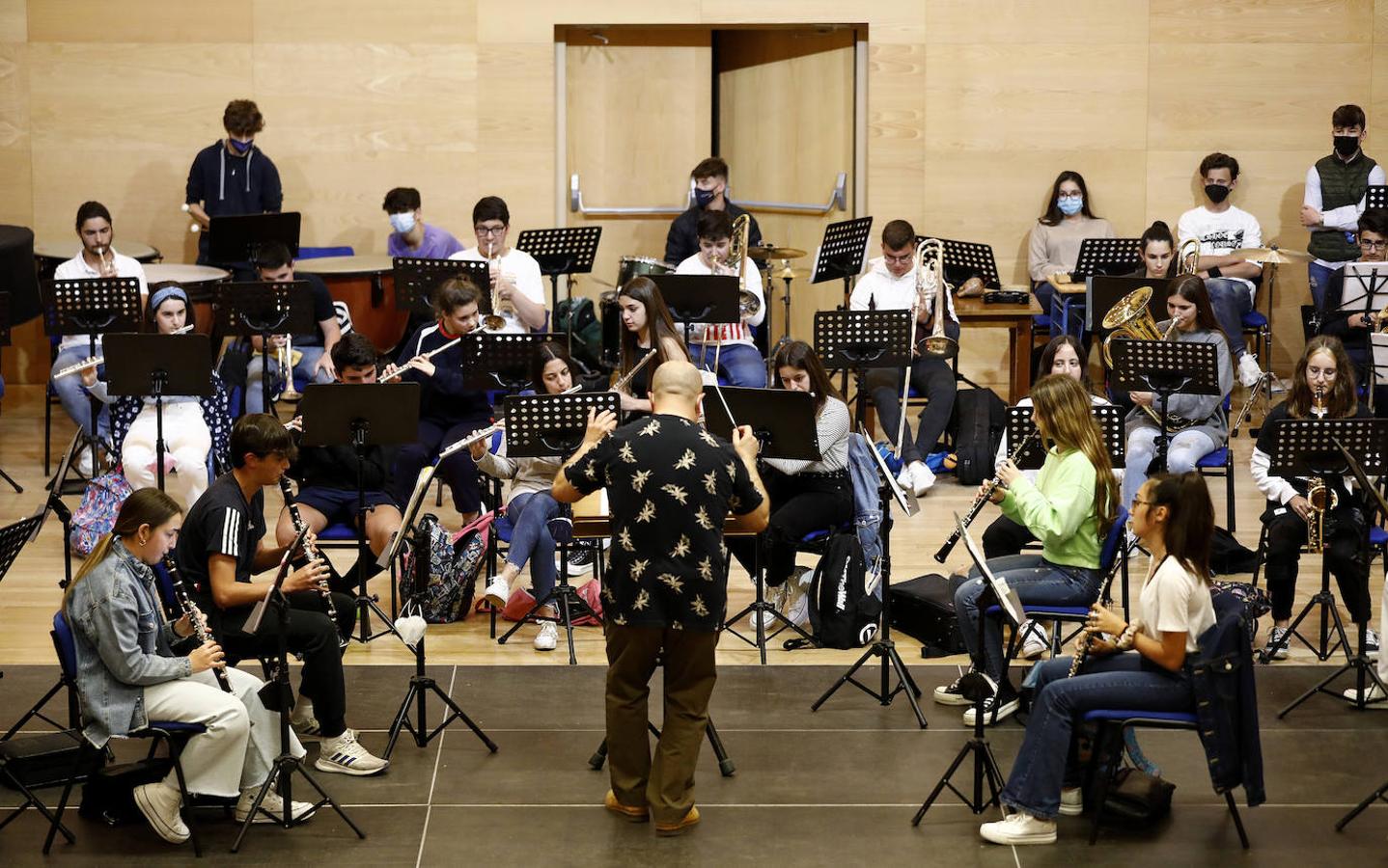 La clase magistral de la Orquesta de Córdoba en el conservatorio, en imágenes