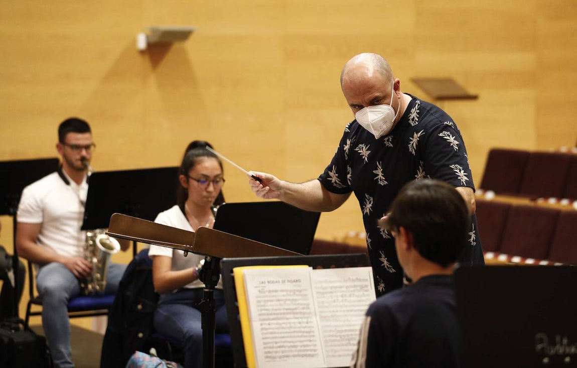 La clase magistral de la Orquesta de Córdoba en el conservatorio, en imágenes