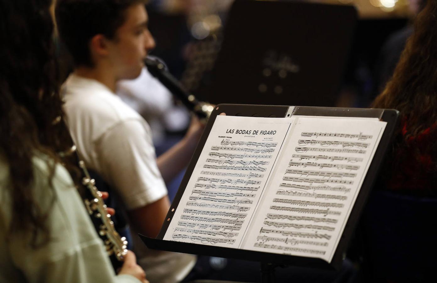 La clase magistral de la Orquesta de Córdoba en el conservatorio, en imágenes