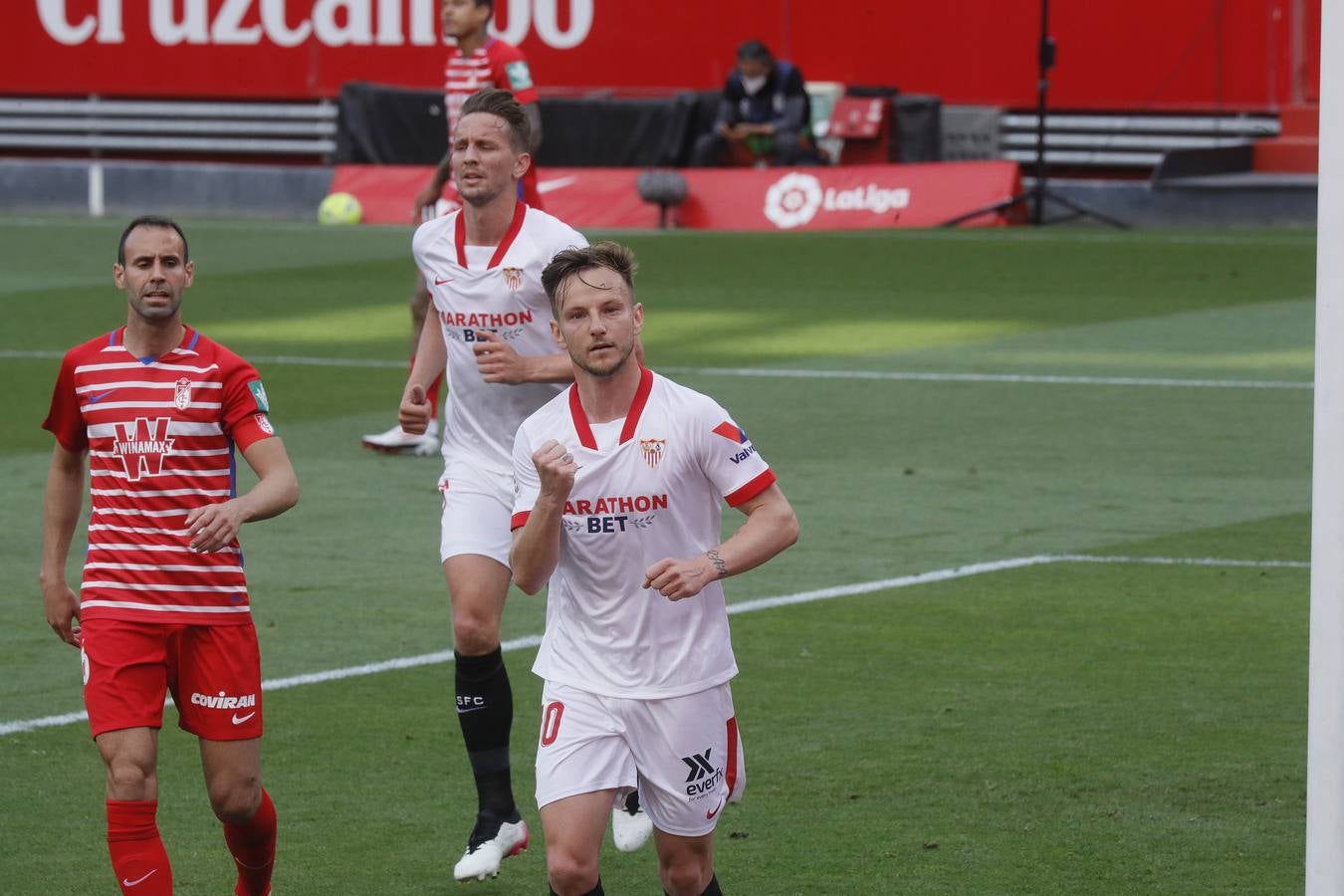 Partido entre el Sevilla y el Granada