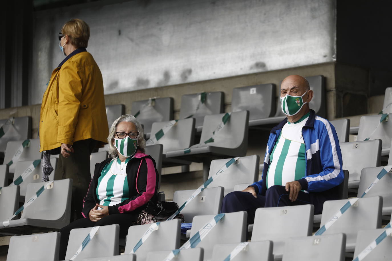 En imágenes, el ambiente del Córdoba CF - Tamaraceite