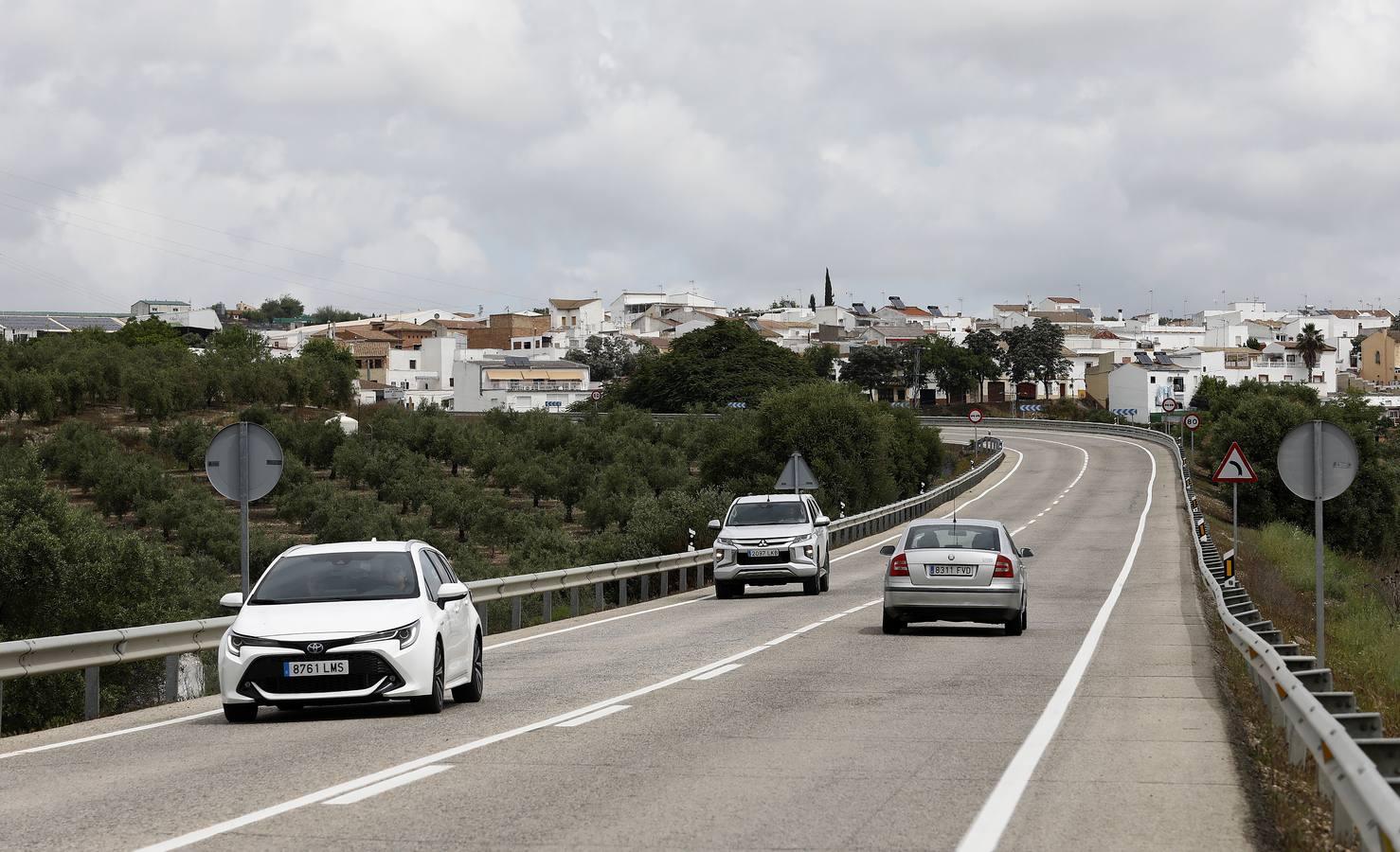 Así está la carretera N-432 a su paso por Córdoba, en imágenes