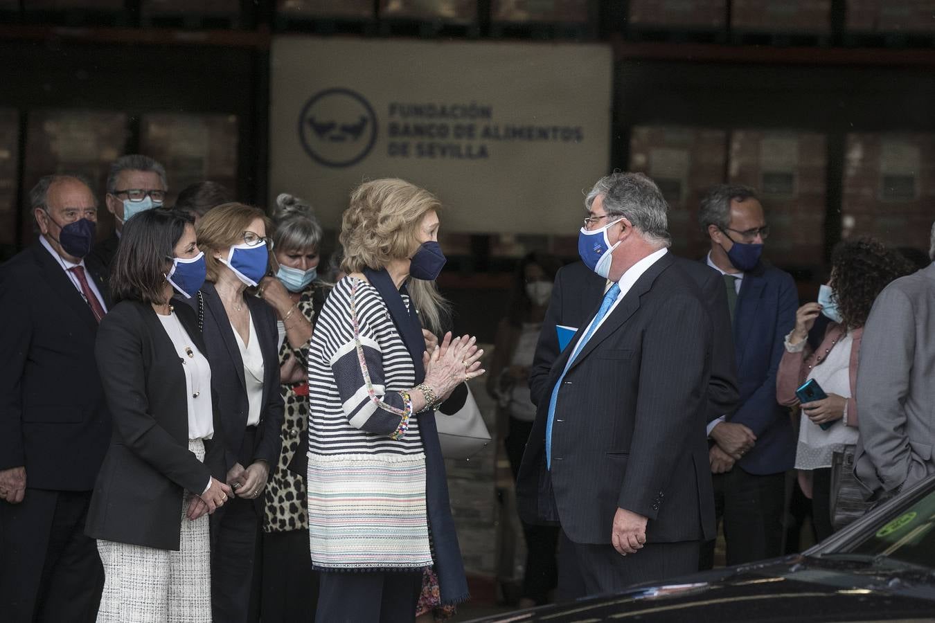 Visita de Su Majestad la Reina Doña Sofía al Banco de Alimentos de Sevilla