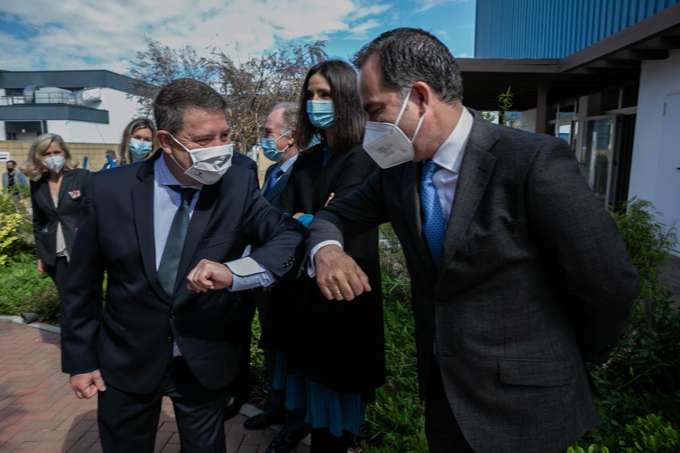 Pedro Sánchez visita las instalaciones de la farmacéutica Janssen en Toledo