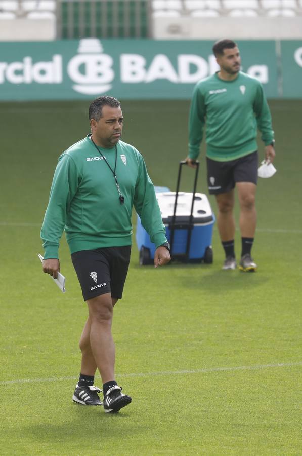 El entrenamiento del Córdoba CF en el estadio, en imágenes