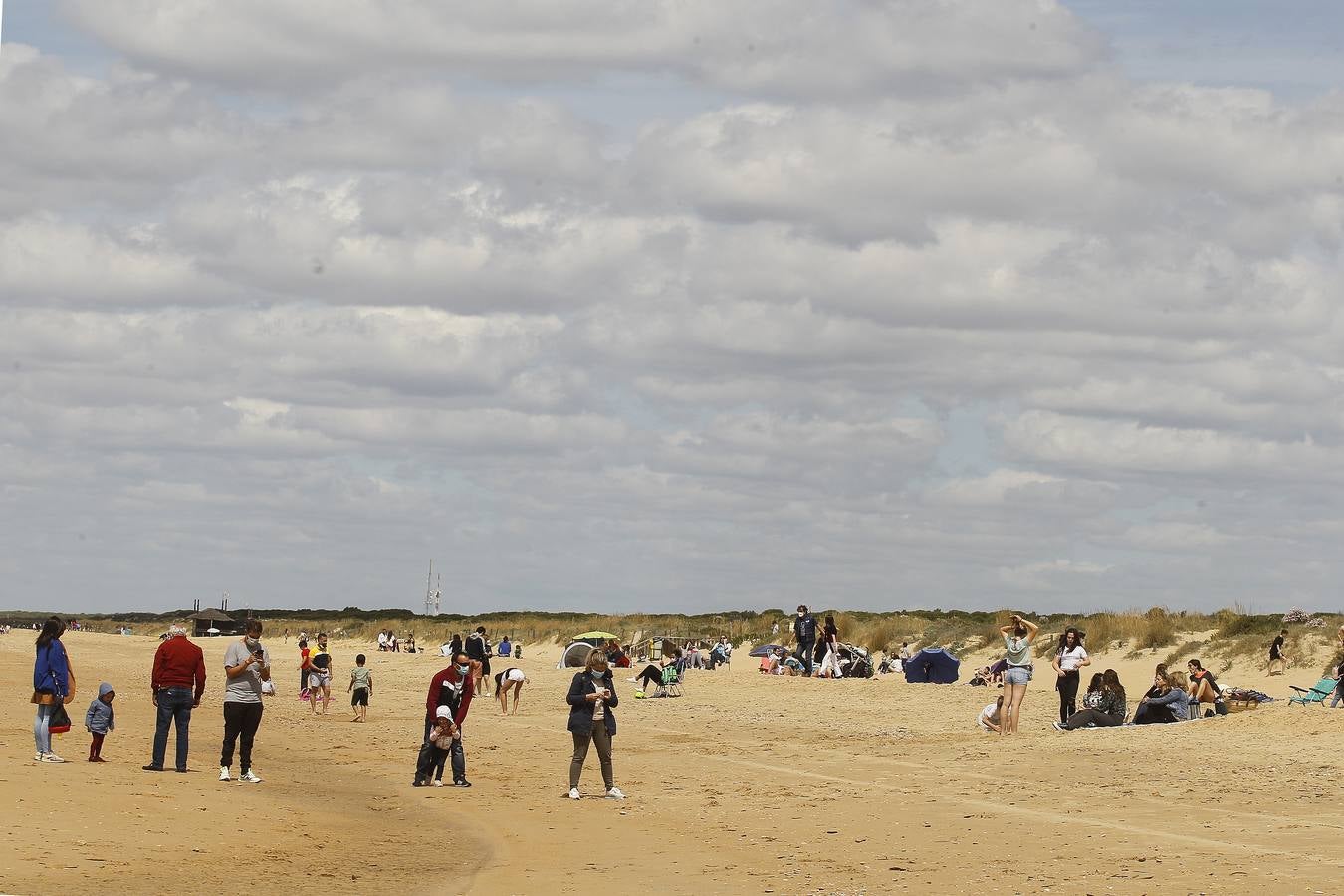 Ambiente este sábado en algunas playas onubenses