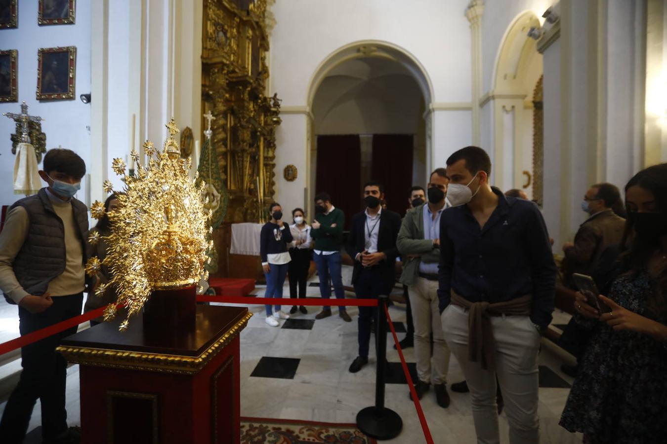 La nueva corona de la Virgen de la Esperanza de Córdoba, en imágenes