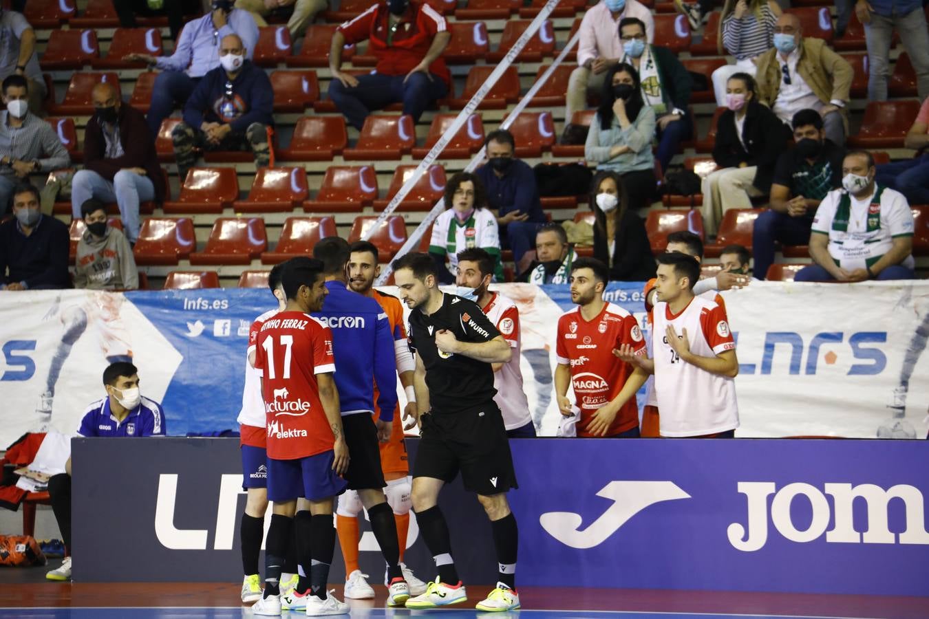 El empate entre el Córdoba Patrimonio y el Osasuna, en imágenes