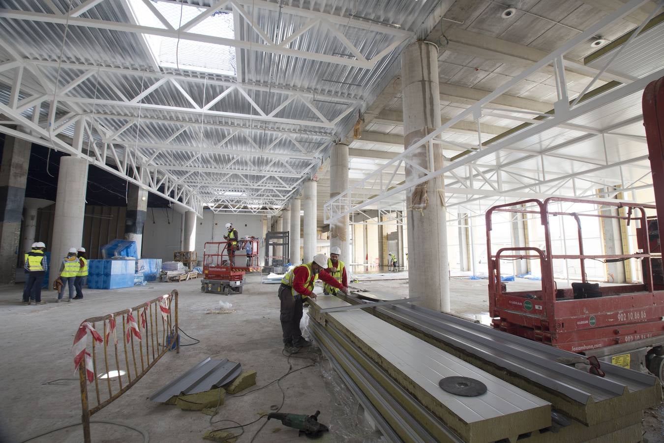 Obras en el aeropuerto de Sevilla