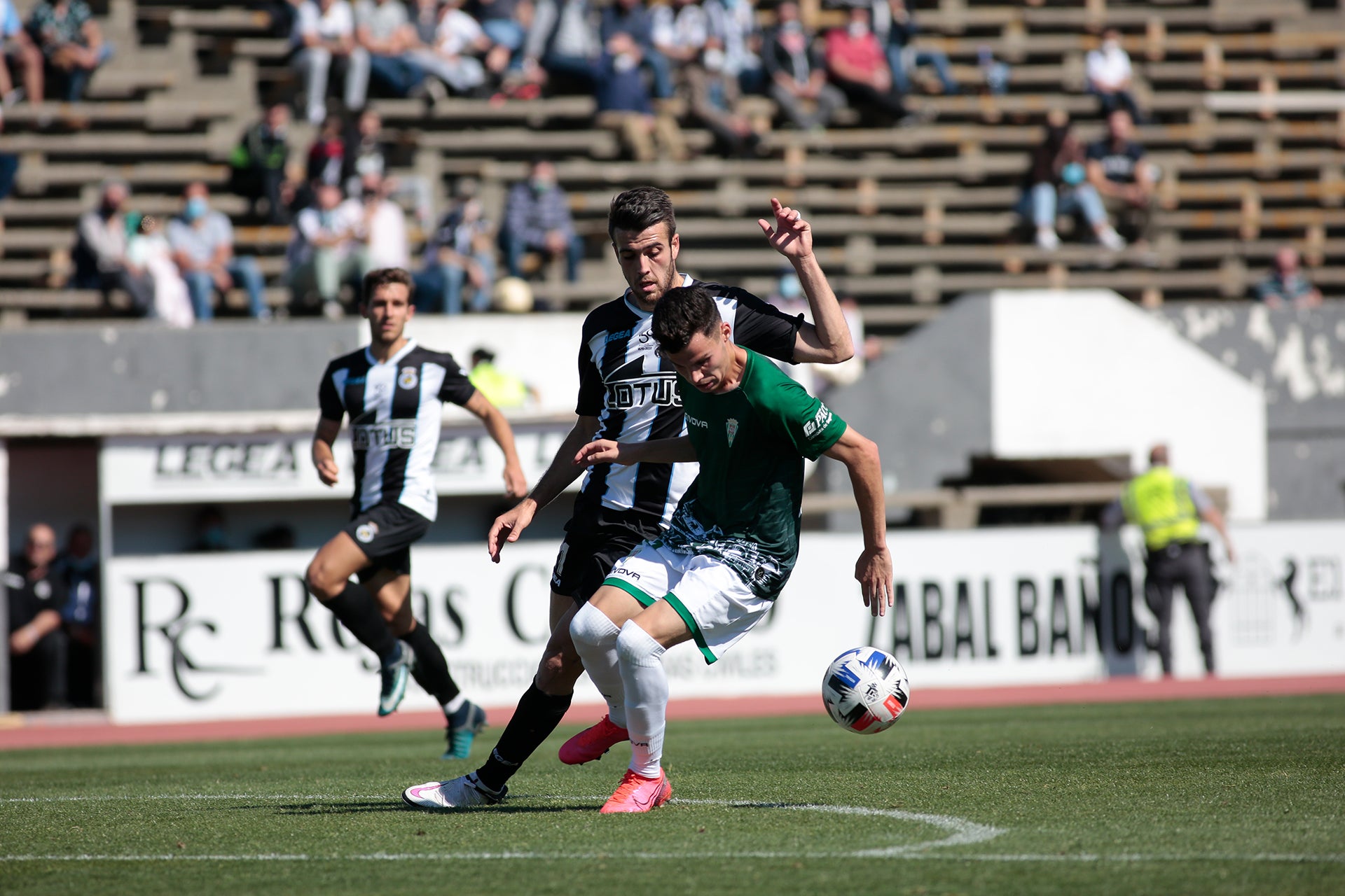 Las mejores imágenes del Linense - Córdoba CF