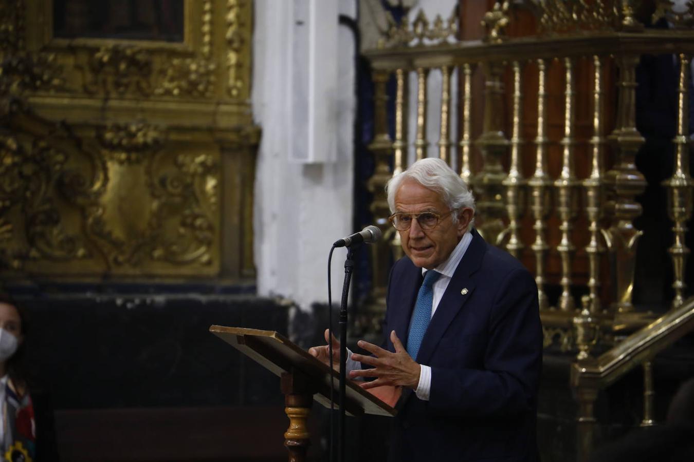 La nueva iluminación de la iglesia de San Francisco de Córdoba, en imágenes