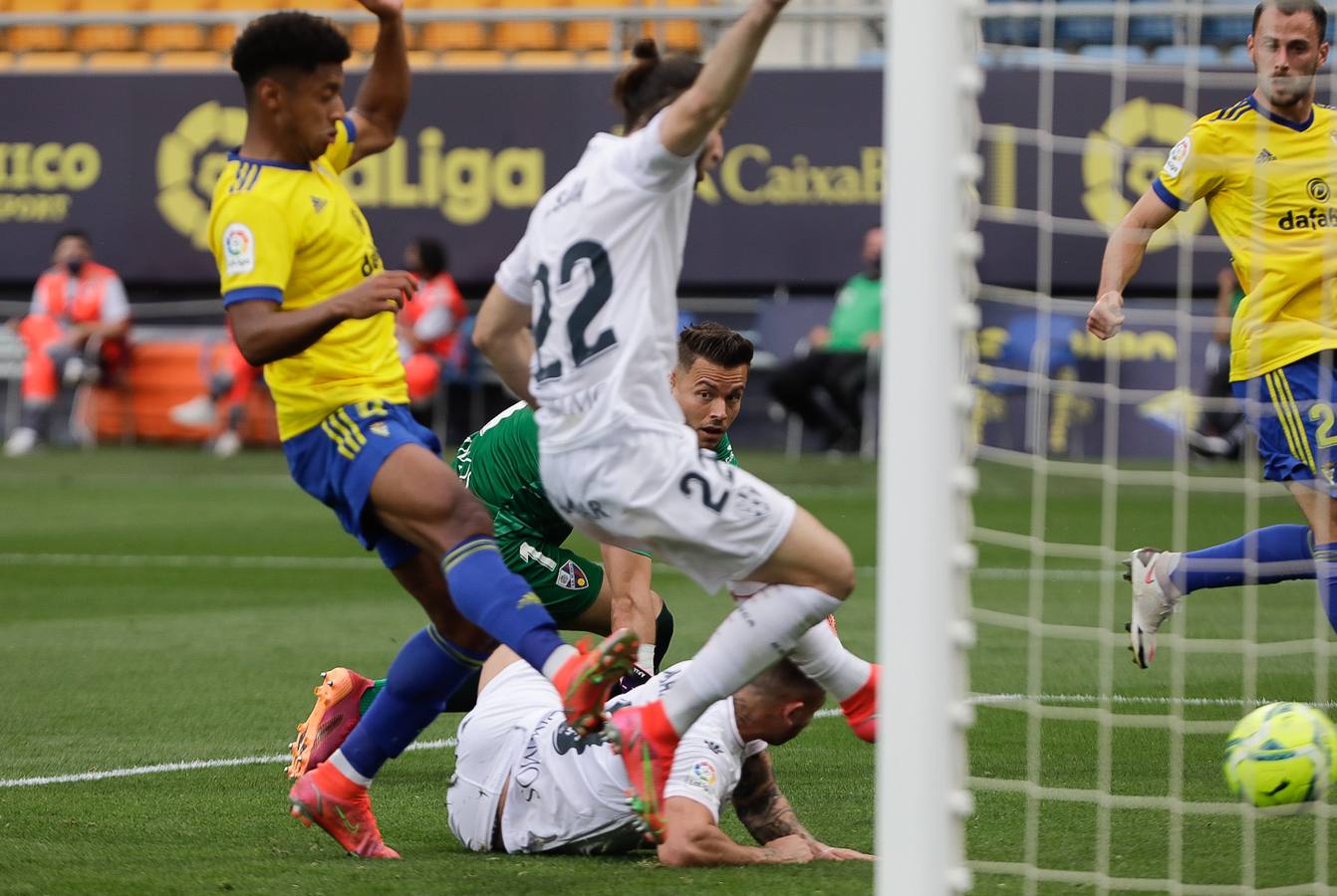 Fotos: Partido Cádiz-Huesca