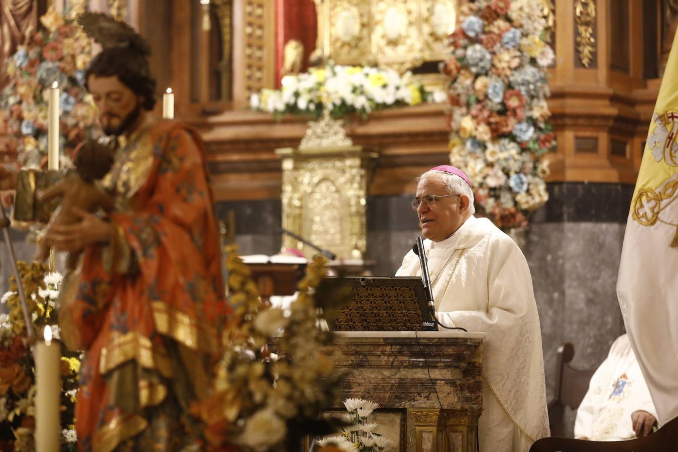 La misa en Montilla del Nuncio del Papa, en imágenes