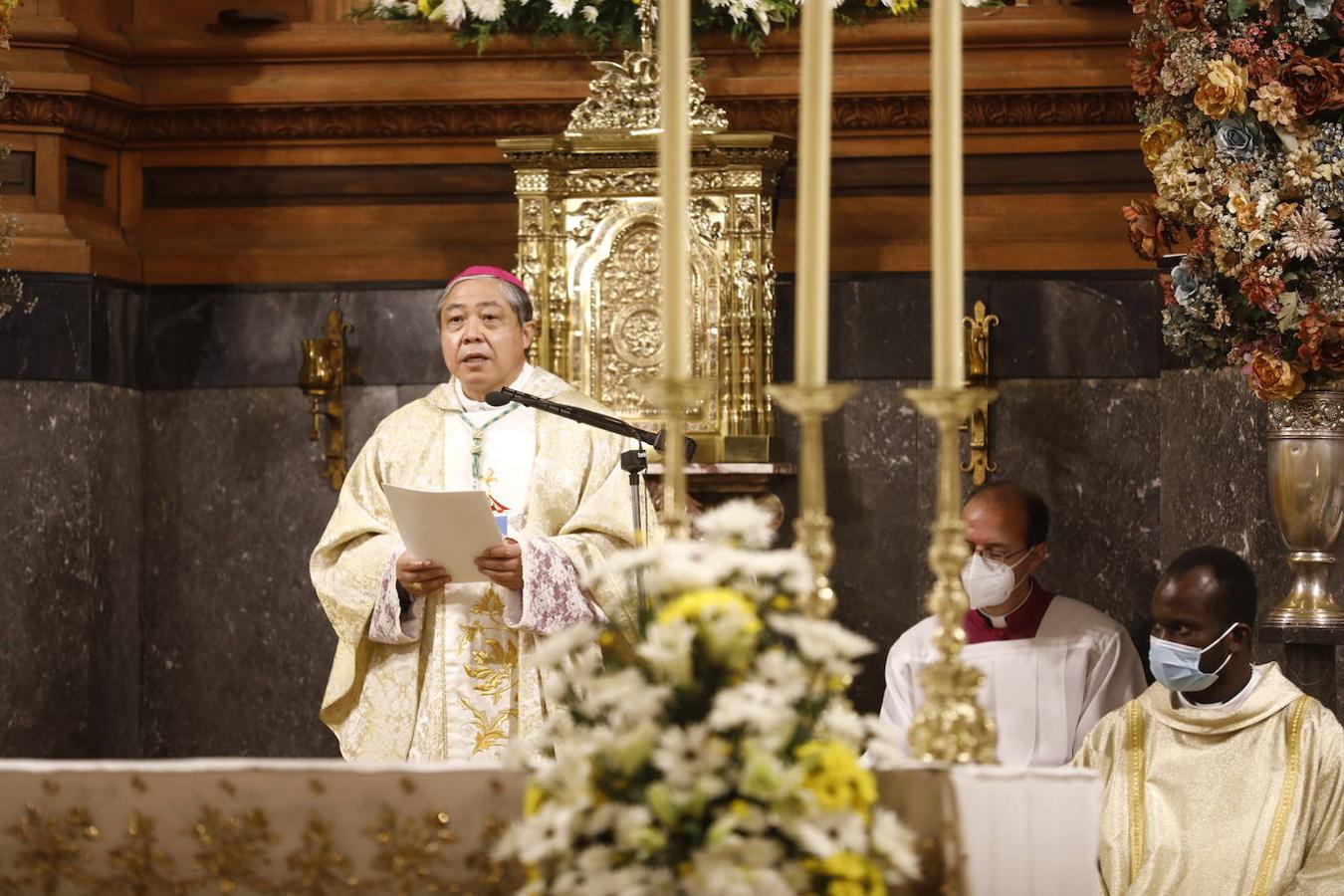 La misa en Montilla del Nuncio del Papa, en imágenes