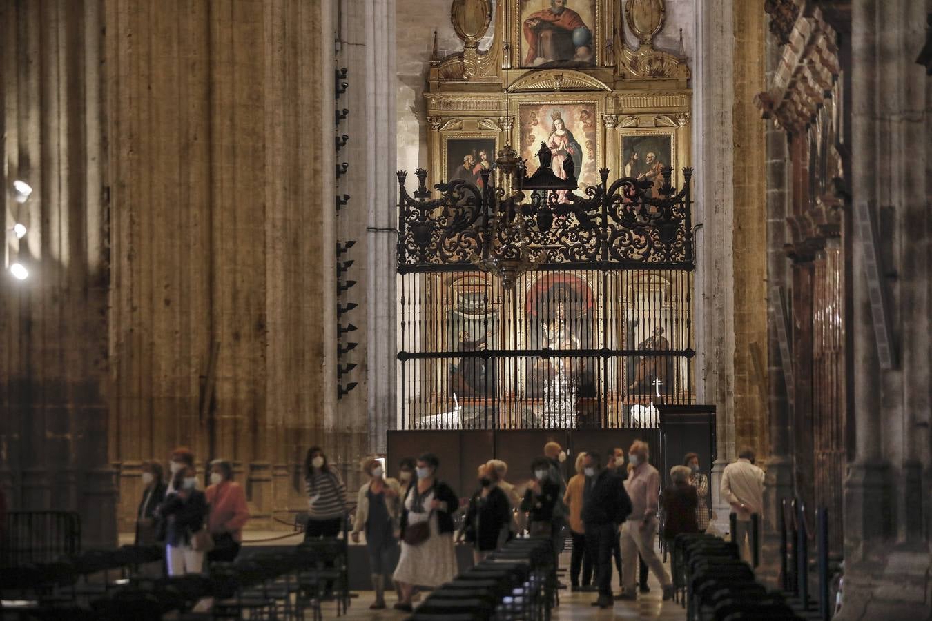 Vuelven las visitas a la Catedral de Sevilla tras el estado de alarma