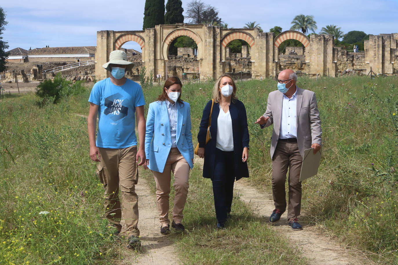 La excavación para delimitar la Plaza de Armas de Medina Azahara, en imágenes