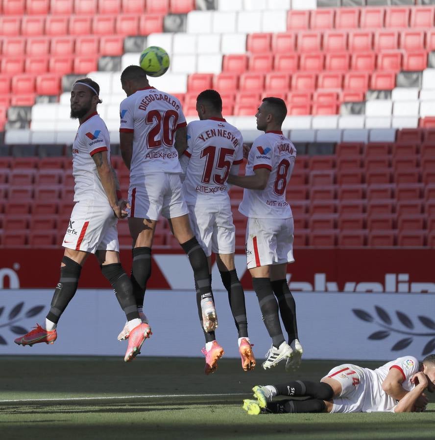 Partido entre el Sevilla F.C. y el Valencia C.F.