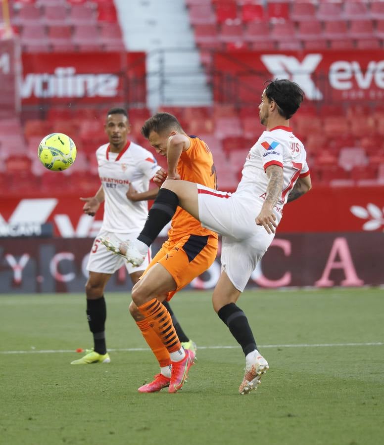 Partido entre el Sevilla F.C. y el Valencia C.F.