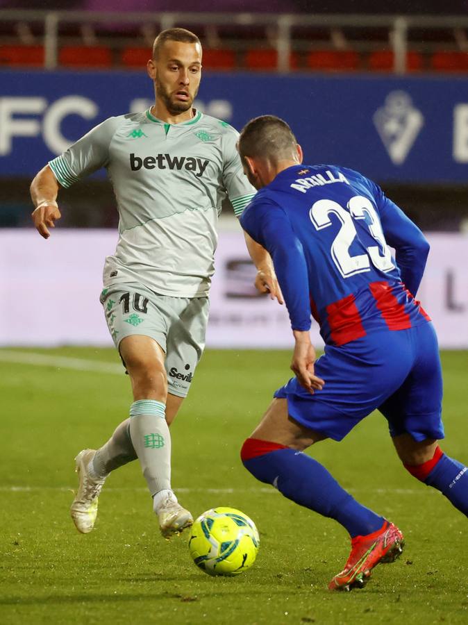 En imágenes, el partido entre el Eibar y el Betis