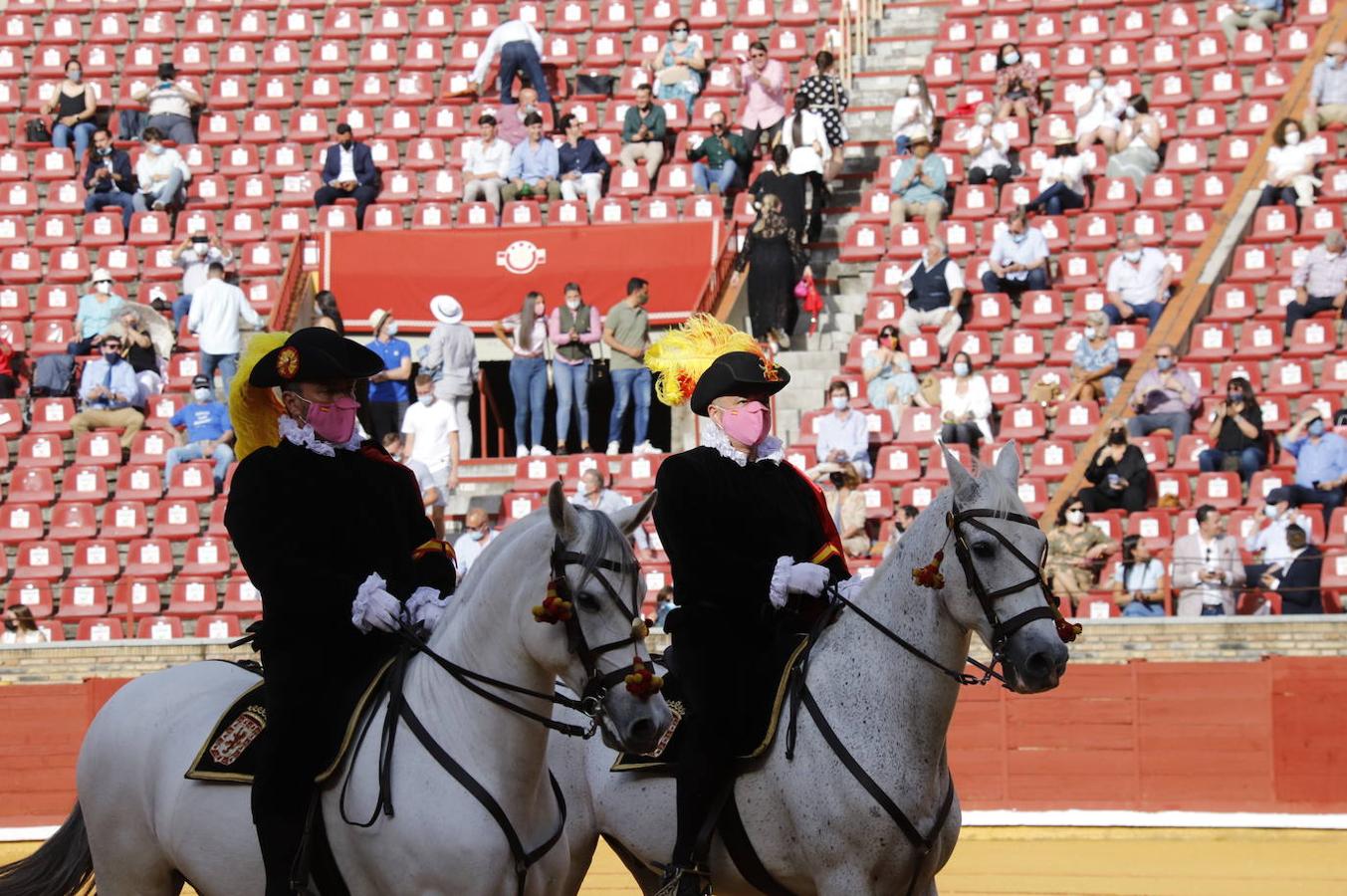 El ambiente en el tendido, en la novillada de la Feria Taurina de Córdoba