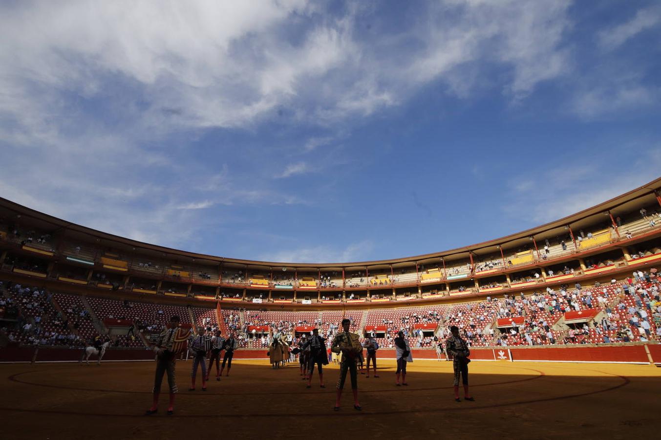 El ambiente en el tendido, en la novillada de la Feria Taurina de Córdoba