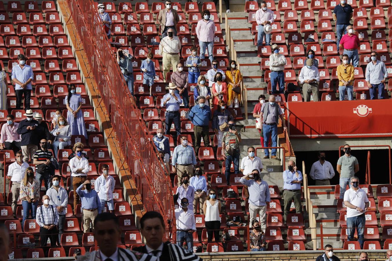 El ambiente en el tendido, en la novillada de la Feria Taurina de Córdoba