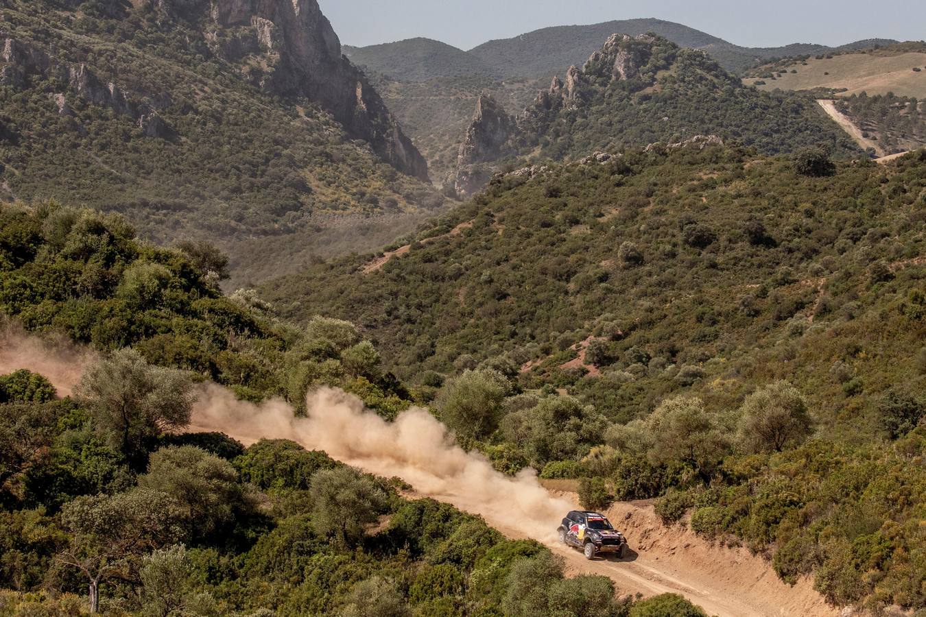 El paso de Carlos Sainz por Palma del Río y Santaella con el Andalucía Rally, en imágenes