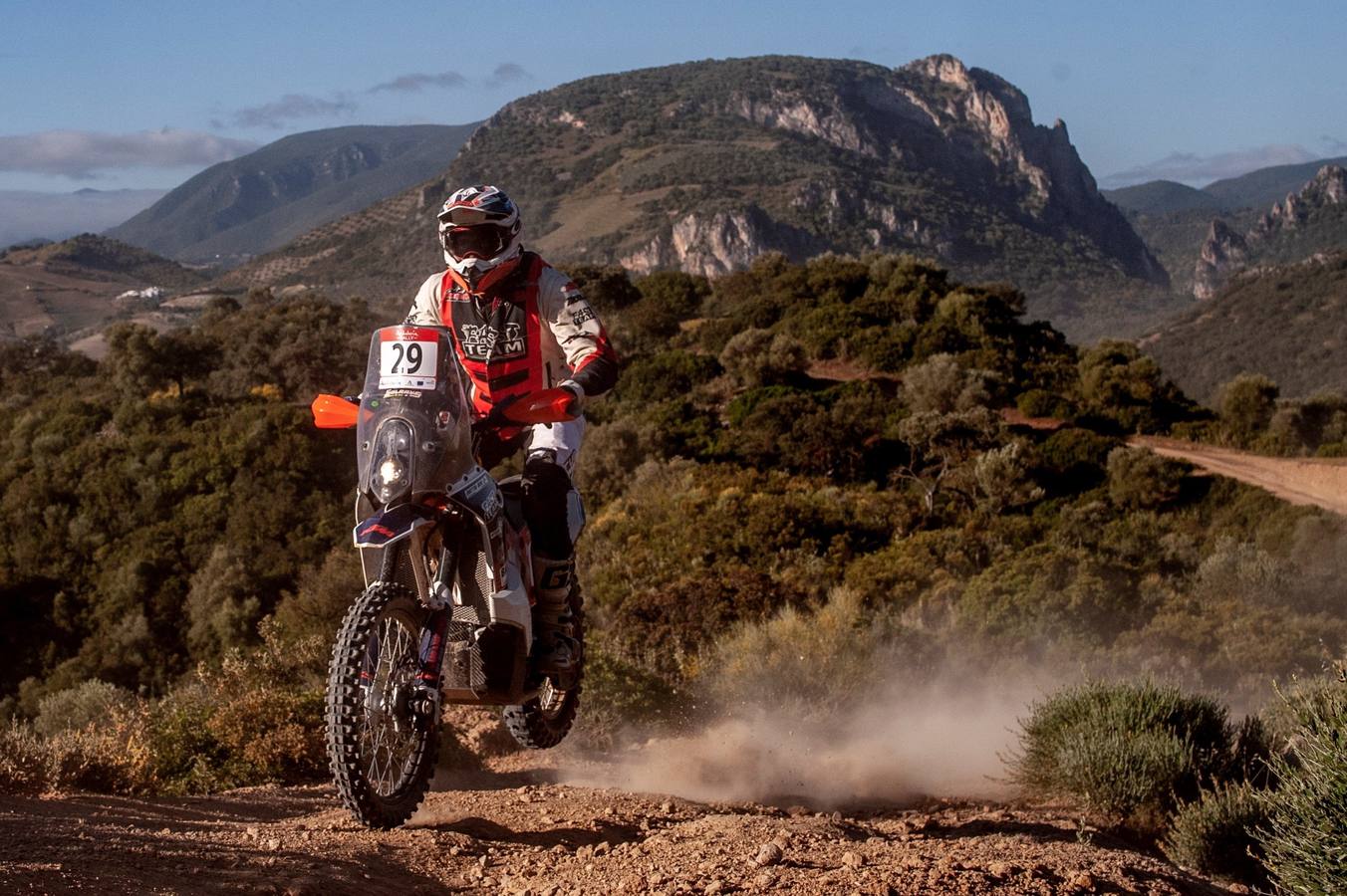 El paso de Carlos Sainz por Palma del Río y Santaella con el Andalucía Rally, en imágenes