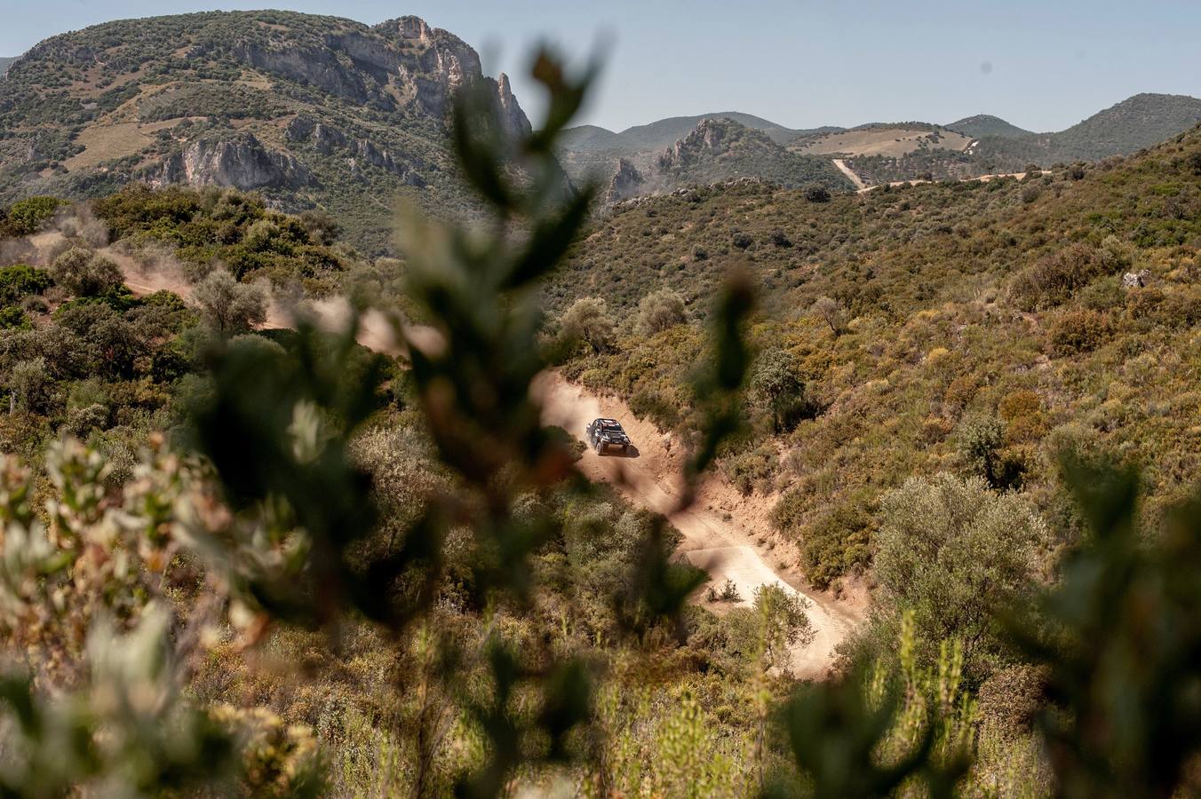 El paso de Carlos Sainz por Palma del Río y Santaella con el Andalucía Rally, en imágenes