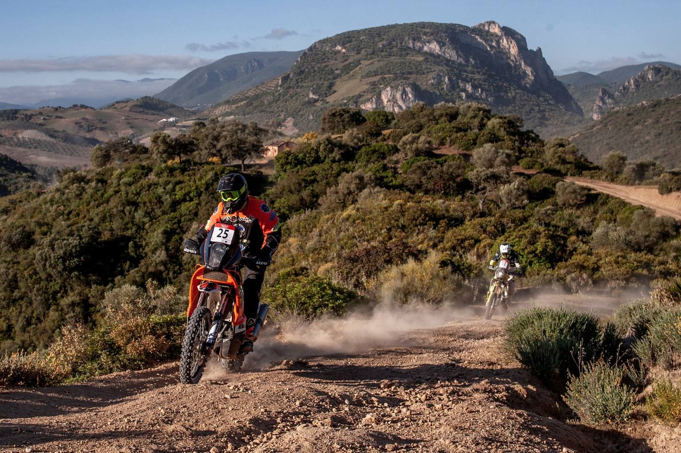 El paso de Carlos Sainz por Palma del Río y Santaella con el Andalucía Rally, en imágenes