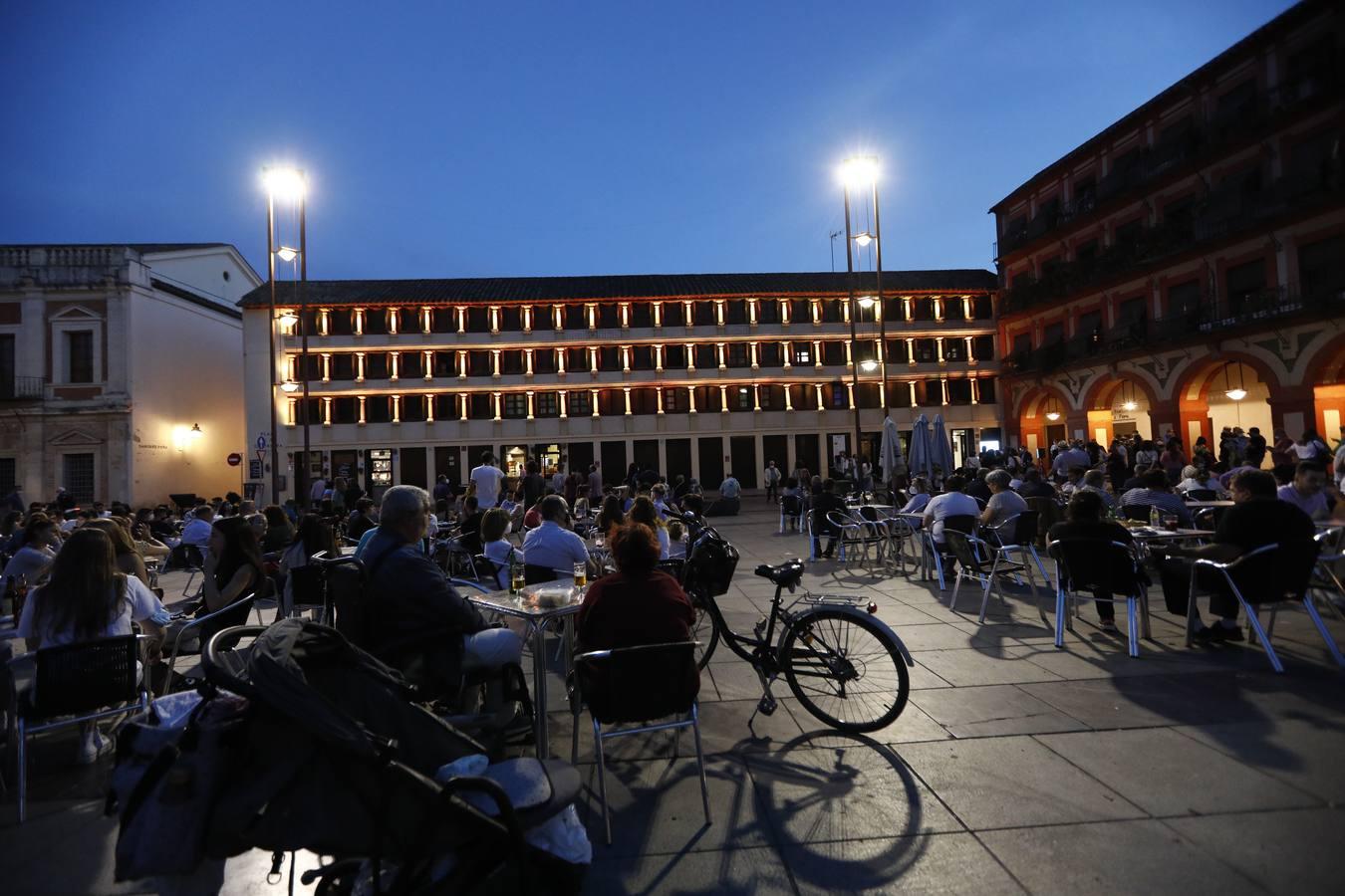 La iluminación de Doña Jacinta de Córdoba, en imágenes