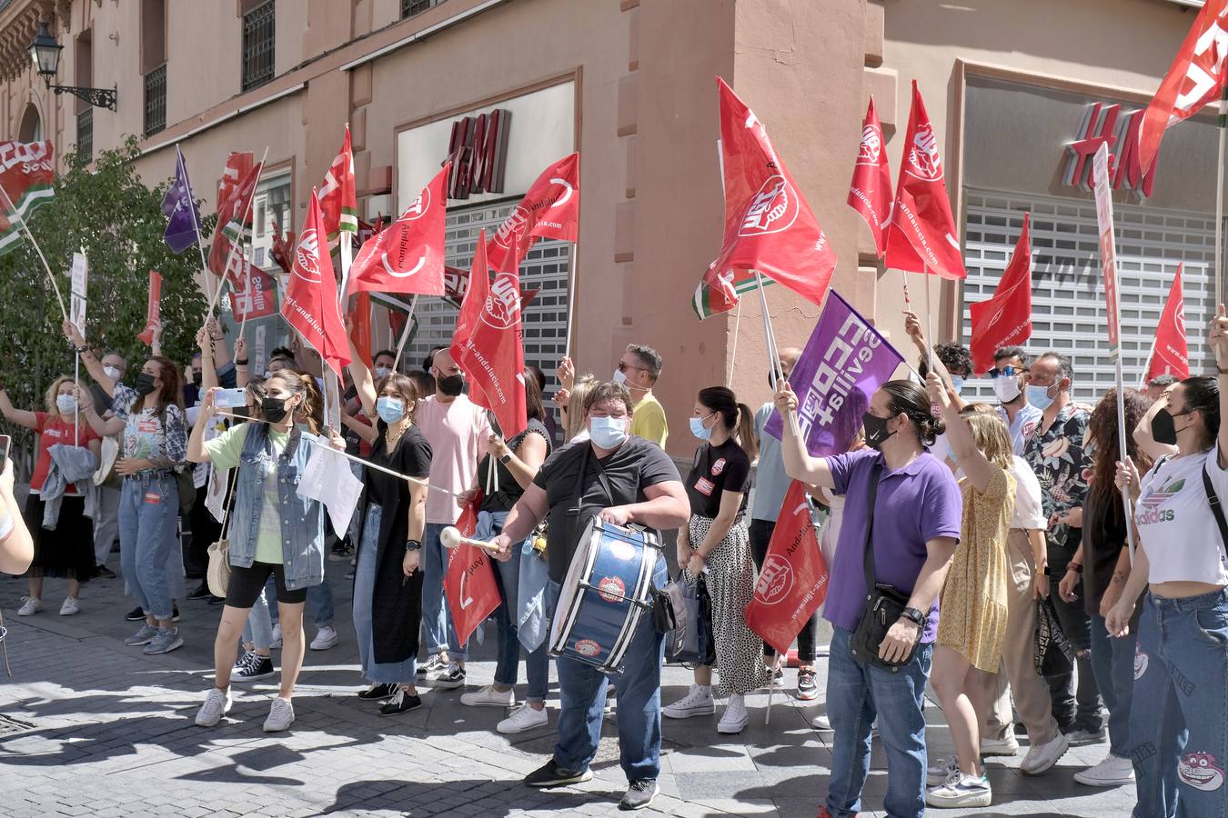 Protesta de los trabajadores de H&amp;M en Sevilla