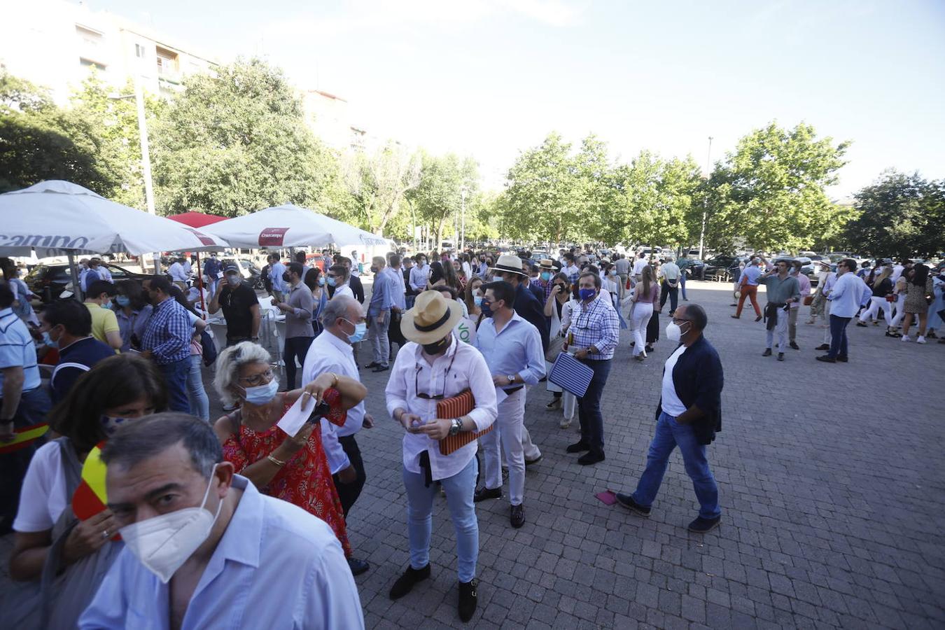 Toros en Córdoba | El ambiente de la primera corrida de la Feria de Mayo, en imágenes