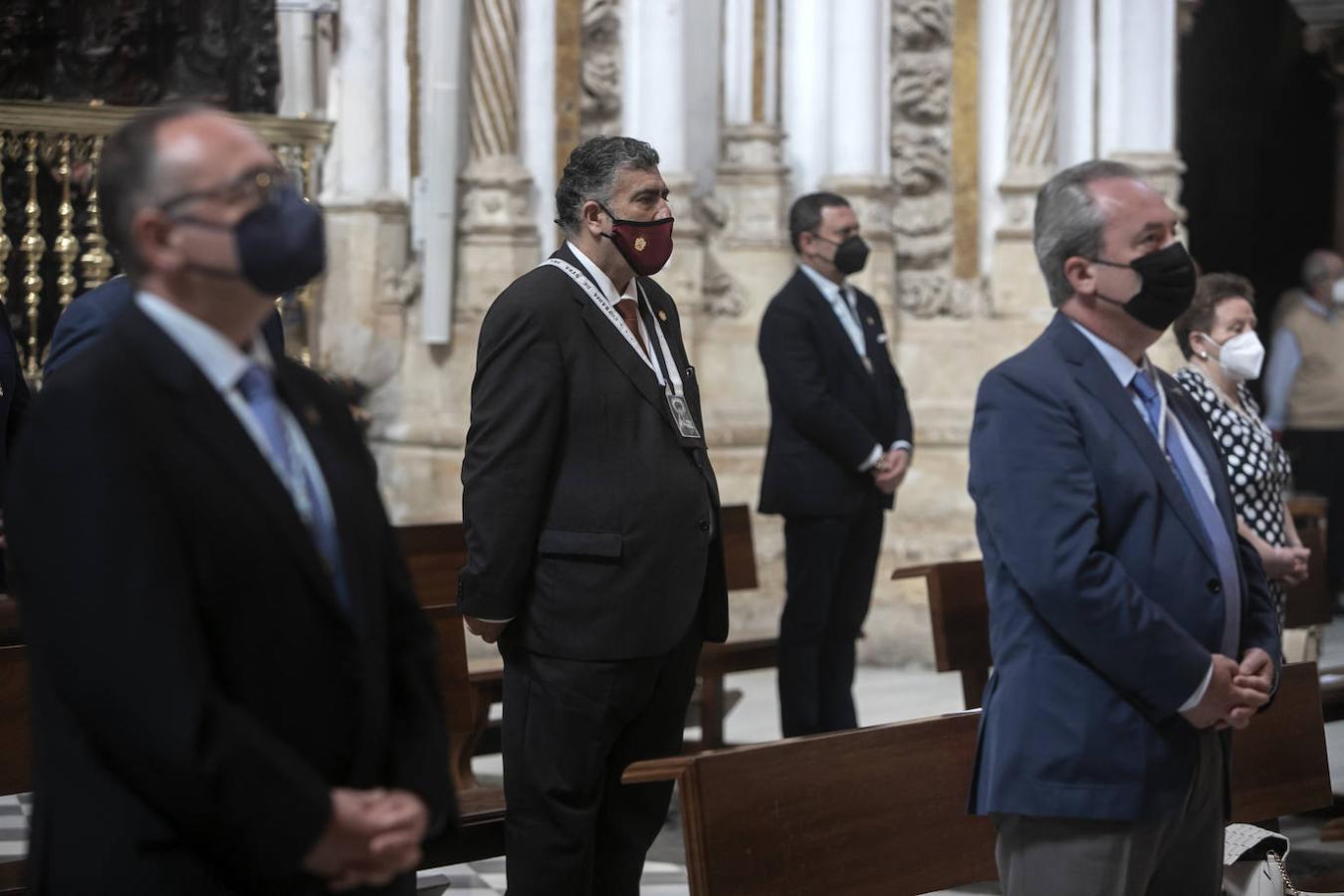 La cita de las hermandades de Gloria en la Catedral de Córdoba, en imágenes