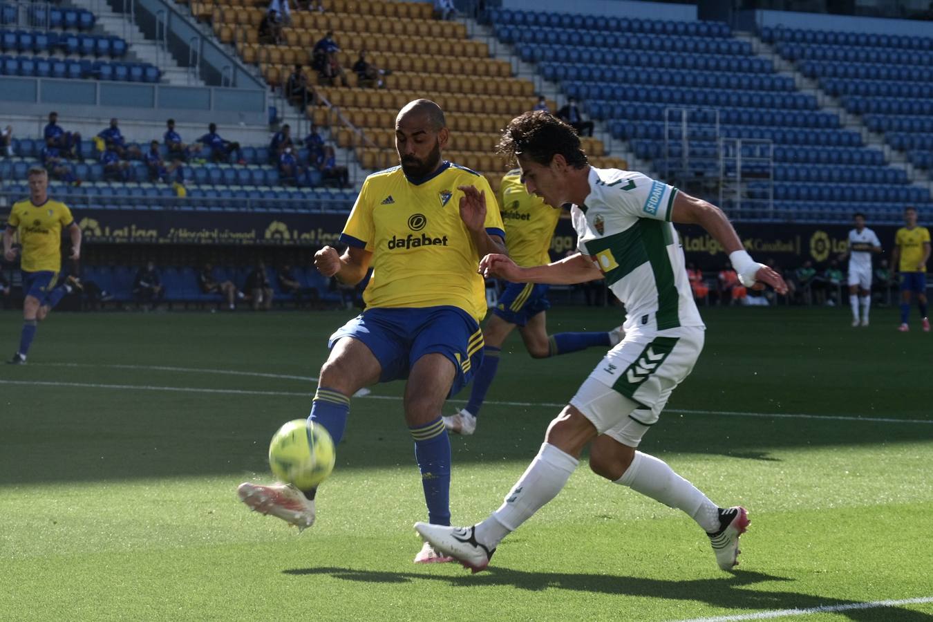 FOTOS: Las imágenes del Cádiz CF - Elche en Carranza