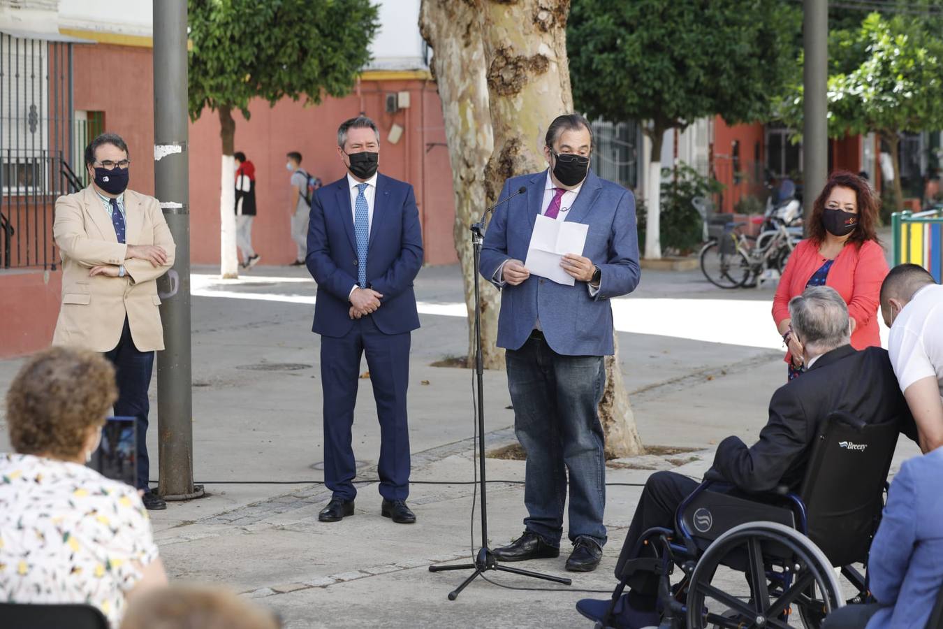 Los fotógrafos Serrano ya tienen calle en Sevilla