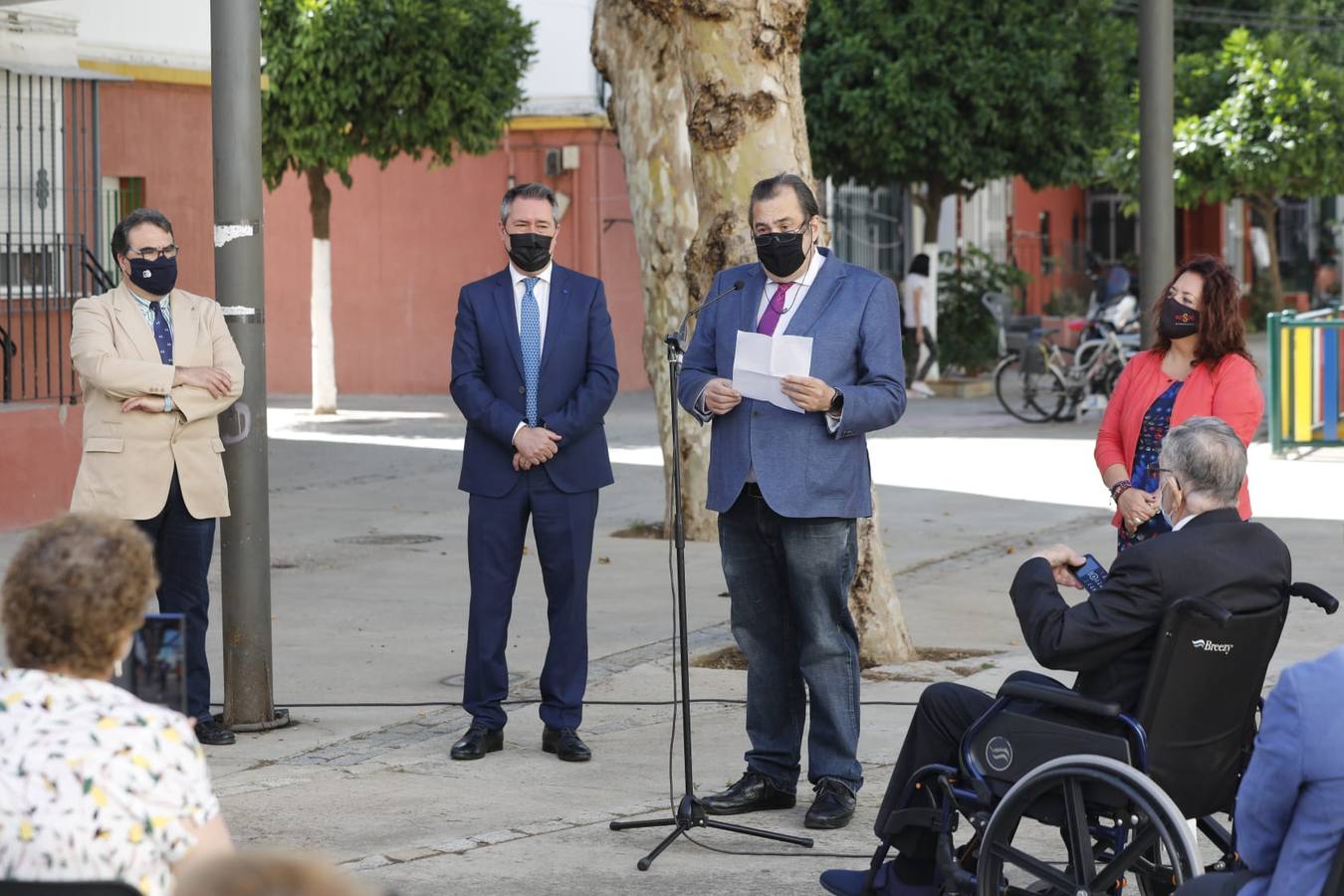 Los fotógrafos Serrano ya tienen calle en Sevilla