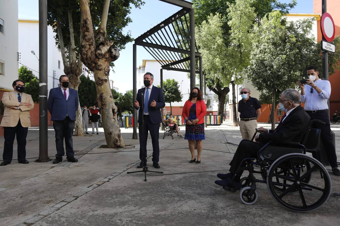 Los fotógrafos Serrano ya tienen calle en Sevilla