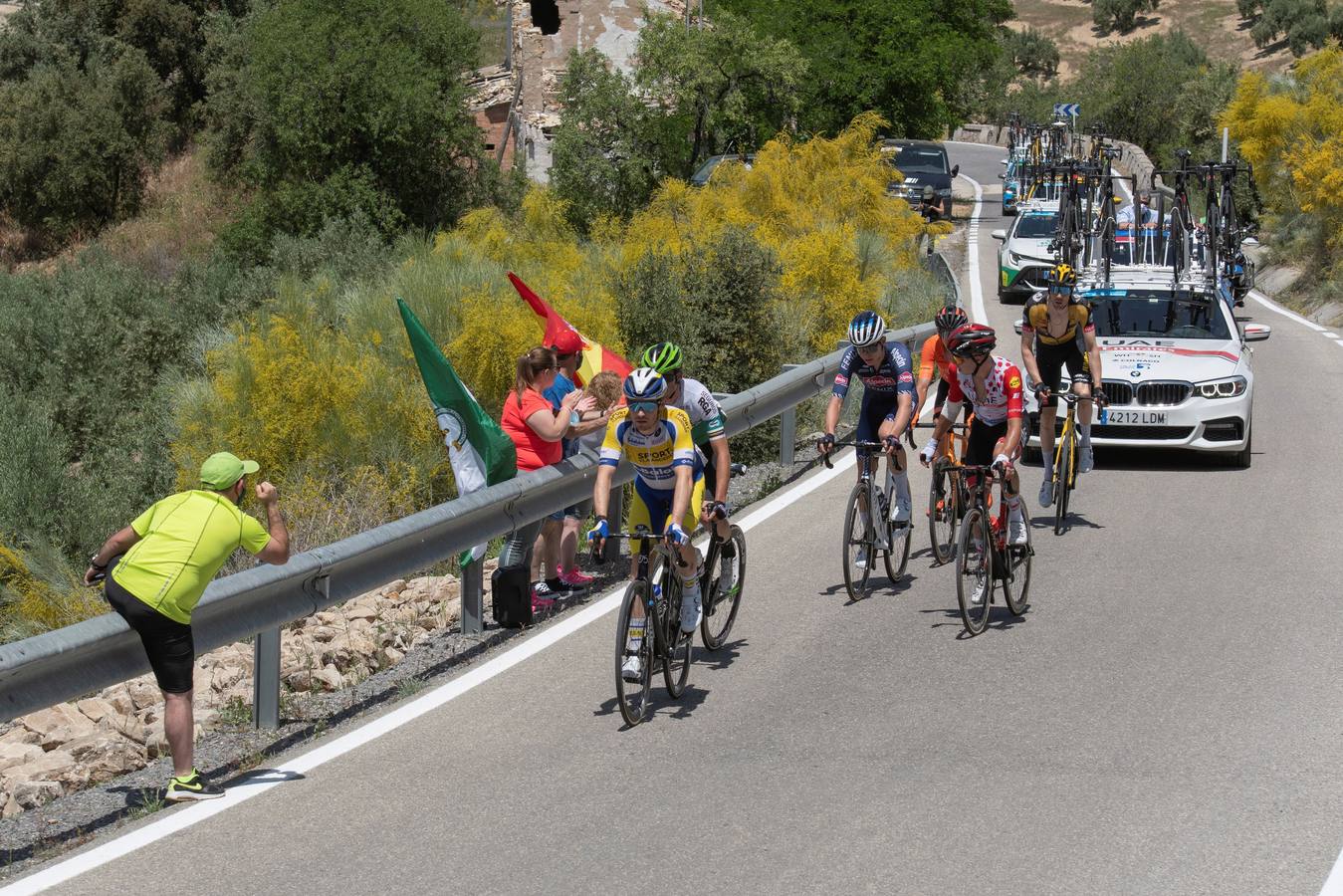 La Vuelta a Andalucía por Iznájar, Lucena, Cabra, Priego y Almedinilla, en imágenes